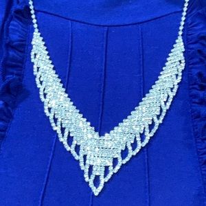 Icing FABULOUS RHINESTONES in Silver NECKLACE!